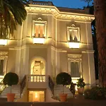 Otel Flora