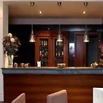 Flora Hotell 4*
