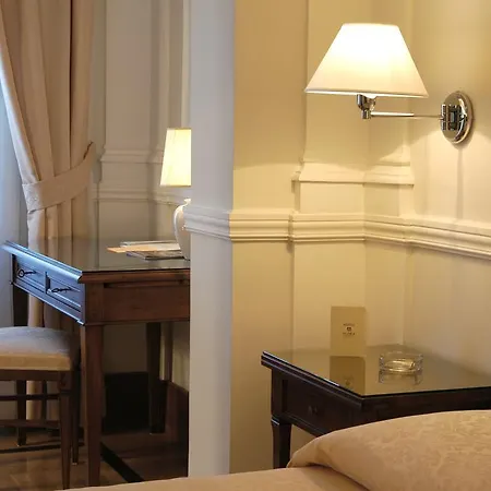 弗洛拉酒店 弗拉斯卡蒂