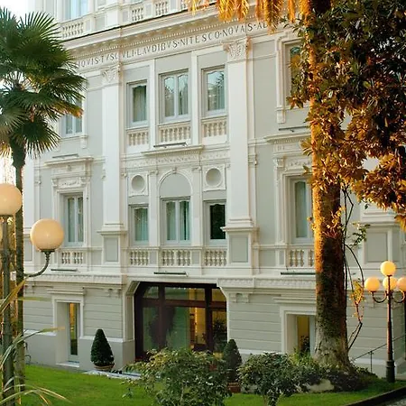 Ξενοδοχείο Flora Frascati