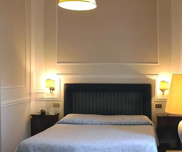 弗洛拉酒店 弗拉斯卡蒂